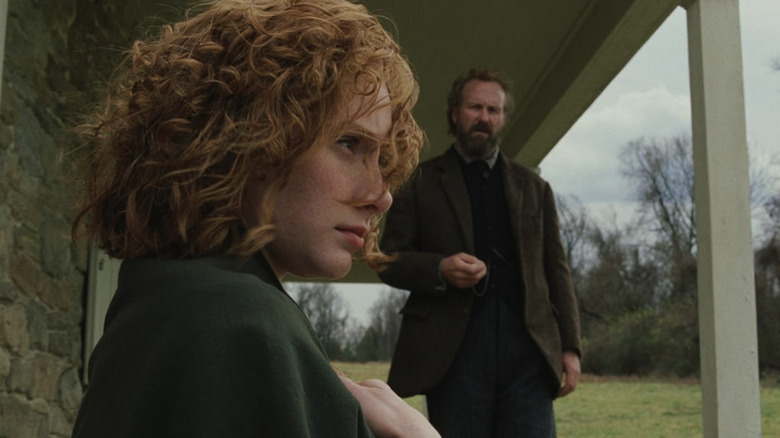 Bryce Dallas Howard and William Hurt in The Village