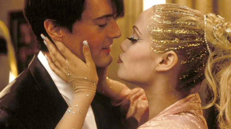 Kyle MacLachlan and Elizabeth Berkley in Showgirls